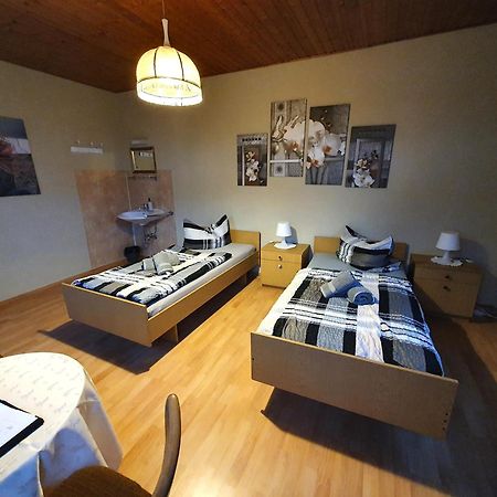 Gaestehaus Weisses Lamm - Monteurzimmer Nordhalben Экстерьер фото